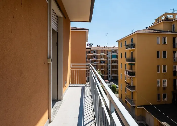 Bergonzoni Modern Apartment By Wonderful Italy